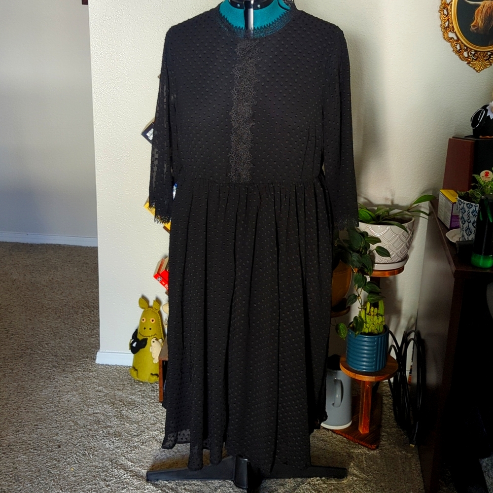 NWT Torrid Black Chiffon Lace Midi Dress size 2XL